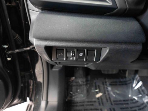 Used 2023 Subaru Outback Premium AWD/4WD image 11