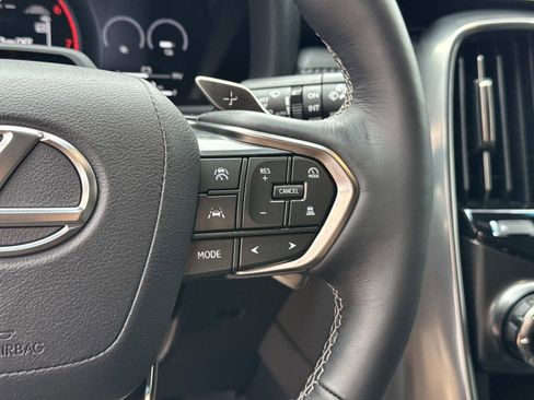 Certified 2025 Lexus LX 700h Overtrail image 30