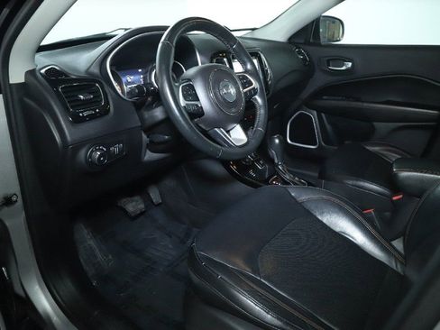 Used 2018 Jeep Compass Limited w/ Navigation Group image 18