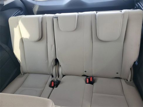 Certified 2023 Subaru Ascent Premium w/ Convenience Package image 11