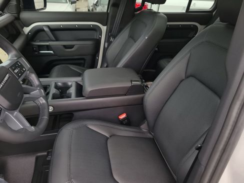 Used 2026 Land Rover Defender 130 S AWD/4WD image 17