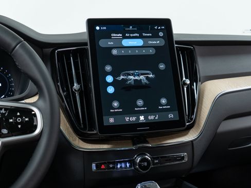 New 2026 Volvo XC60 B5 Plus w/ Climate Package image 19