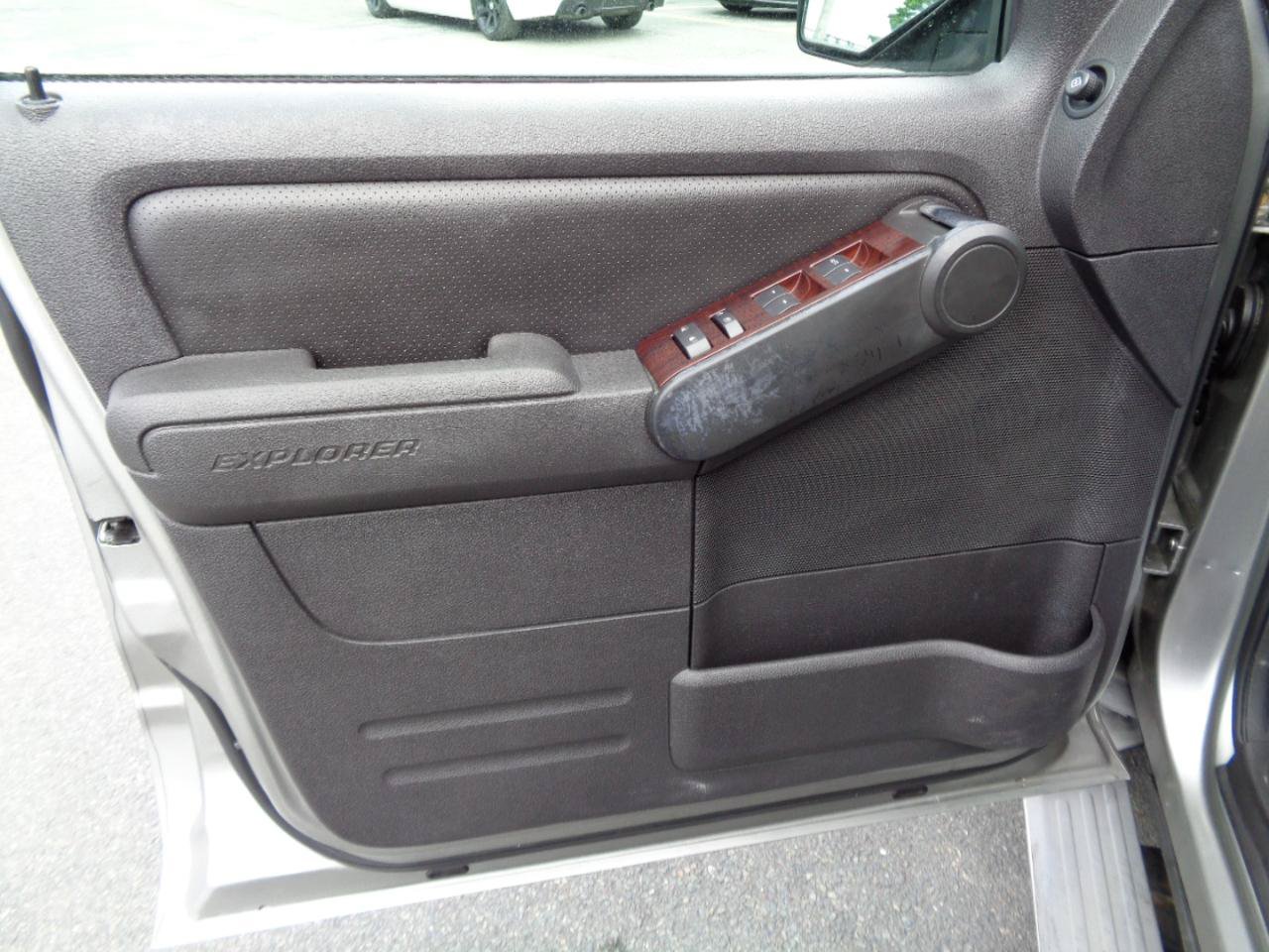 Used 2008 Ford Explorer Limited AWD/4WD image 21