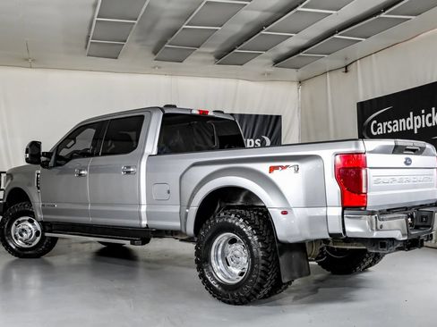 Used 2022 Ford F350 Lariat w/ Lariat Ultimate Package AWD/4WD image 10