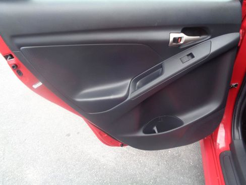 Used 2009 Toyota Matrix FWD image 22