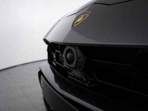 Used 2020 Lamborghini Urus AWD/4WD image 13