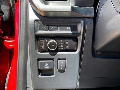 Used 2023 Ford F150 Lariat w/ Equipment Group 502A High AWD/4WD image 17
