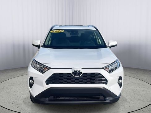 Used 2020 Toyota RAV4 XLE w/ Convenience Package image 27