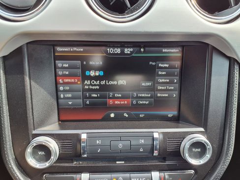 Used 2015 Ford Mustang Premium RWD image 18