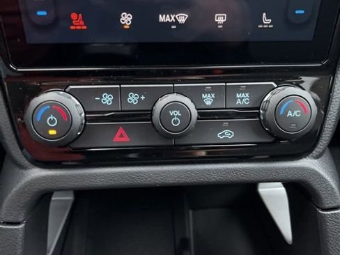 New 2025 Ford Ranger Lariat w/ FX4 Off-Road Package image 25