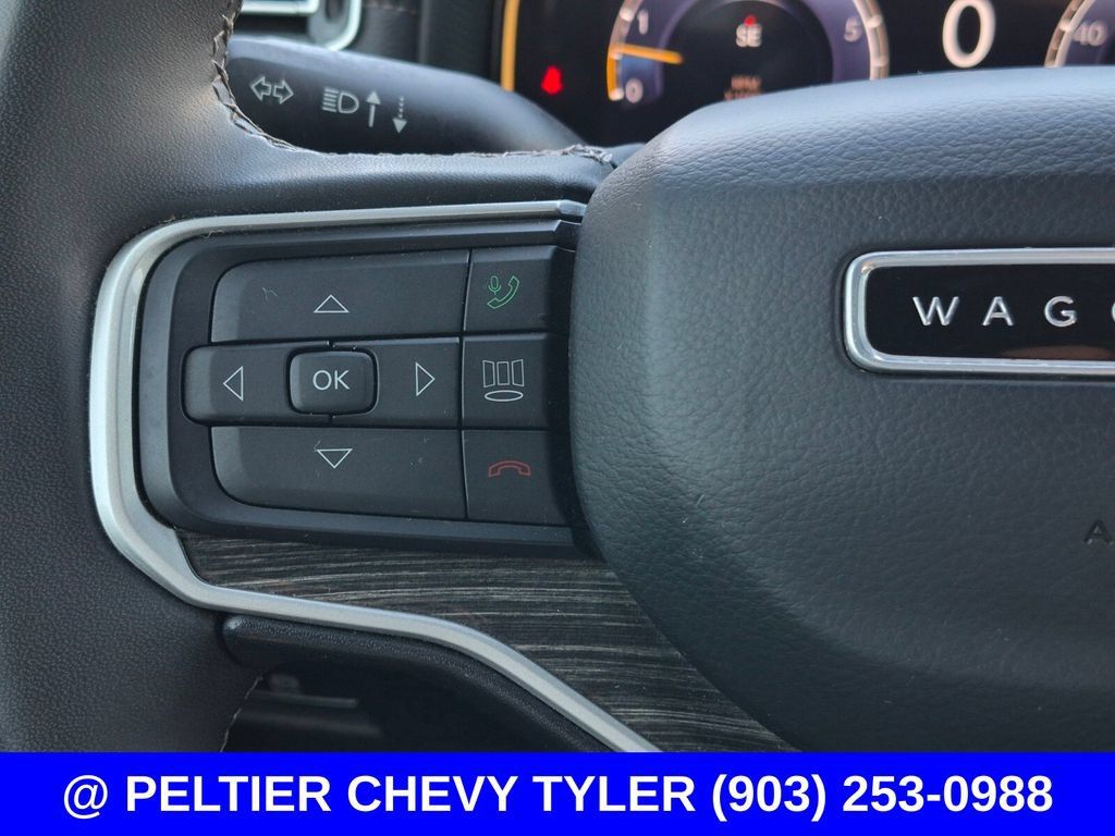 Used 2022 Jeep Wagoneer Series II RWD image 23