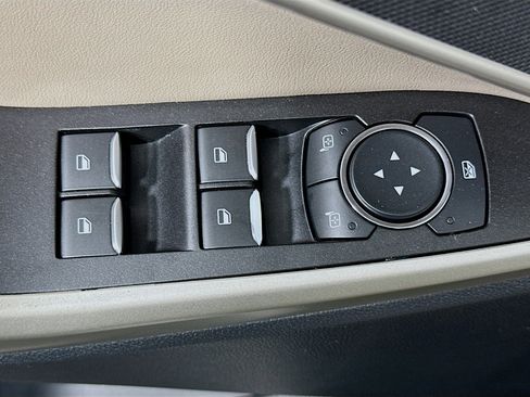 Used 2020 Ford Explorer XLT w/ Equipment Group 202A image 15