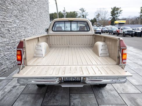 Used 1993 Dodge D/W Truck 250 image 16