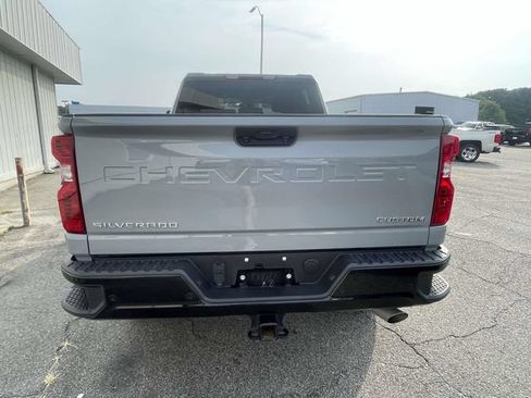 Used 2025 Chevrolet Silverado 2500 Custom w/ Custom Value Package AWD/4WD image 5