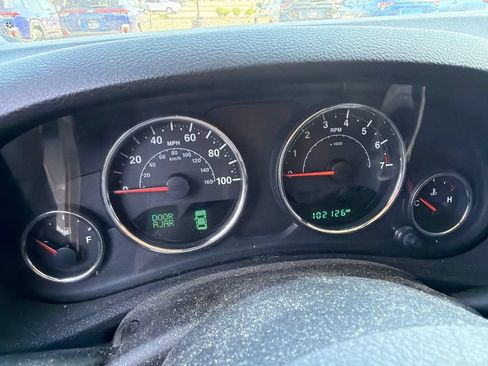 Used 2018 Jeep Wrangler Unlimited Sport S AWD/4WD image 9