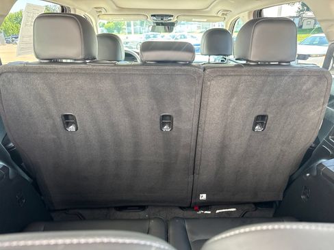 Used 2023 Kia Sorento S w/ Panoramic Sunroof Package AWD/4WD image 17