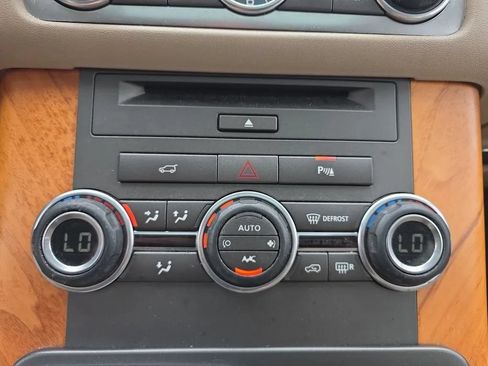 Used 2012 Land Rover Range Rover Sport HSE AWD/4WD image 33