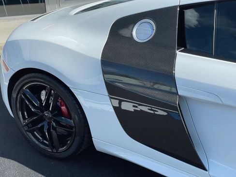 Used 2015 Audi R8 V10 w/ Full Leather Package AWD/4WD image 6