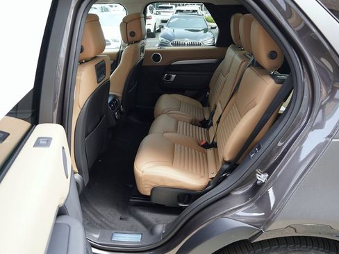 New 2026 Land Rover Discovery Limited Edition AWD/4WD image 36