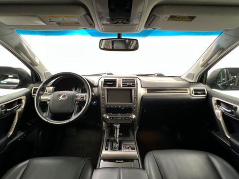 Used 2017 Lexus GX 460 w/ Navigation Package AWD/4WD image 10