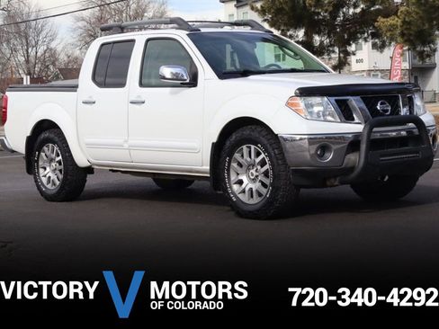 Used 2011 Nissan Frontier SL w/ Moonroof Pkg image 1