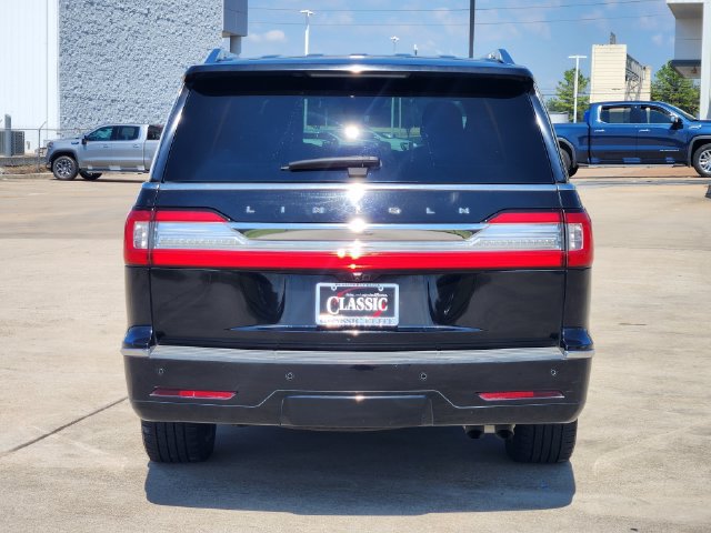 Used 2019 Lincoln Navigator L Select RWD image 6