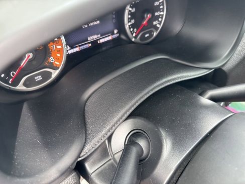 Used 2017 Jeep Renegade Limited w/ Advanced Technology Group AWD/4WD image 10