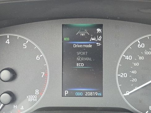 Used 2023 Toyota Corolla SE w/ Carpet Mat Package (TMS) FWD image 7