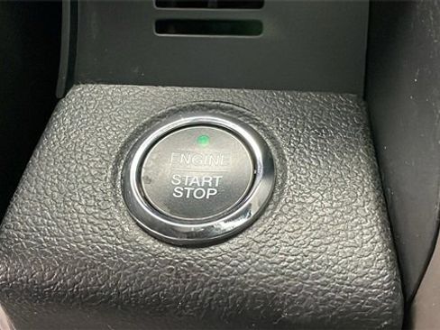 Used 2018 Ford F150 Lariat w/ Equipment Group 502A Luxury image 18