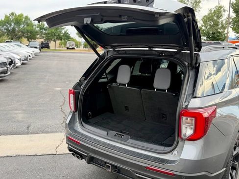 Used 2023 Ford Explorer ST w/ Equipment Group 401A AWD/4WD image 17