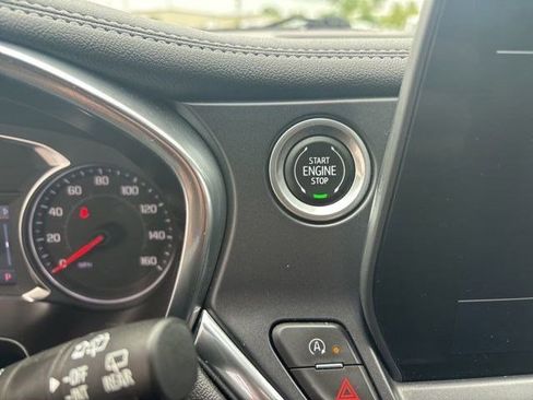 Used 2023 Chevrolet Blazer LT FWD image 20