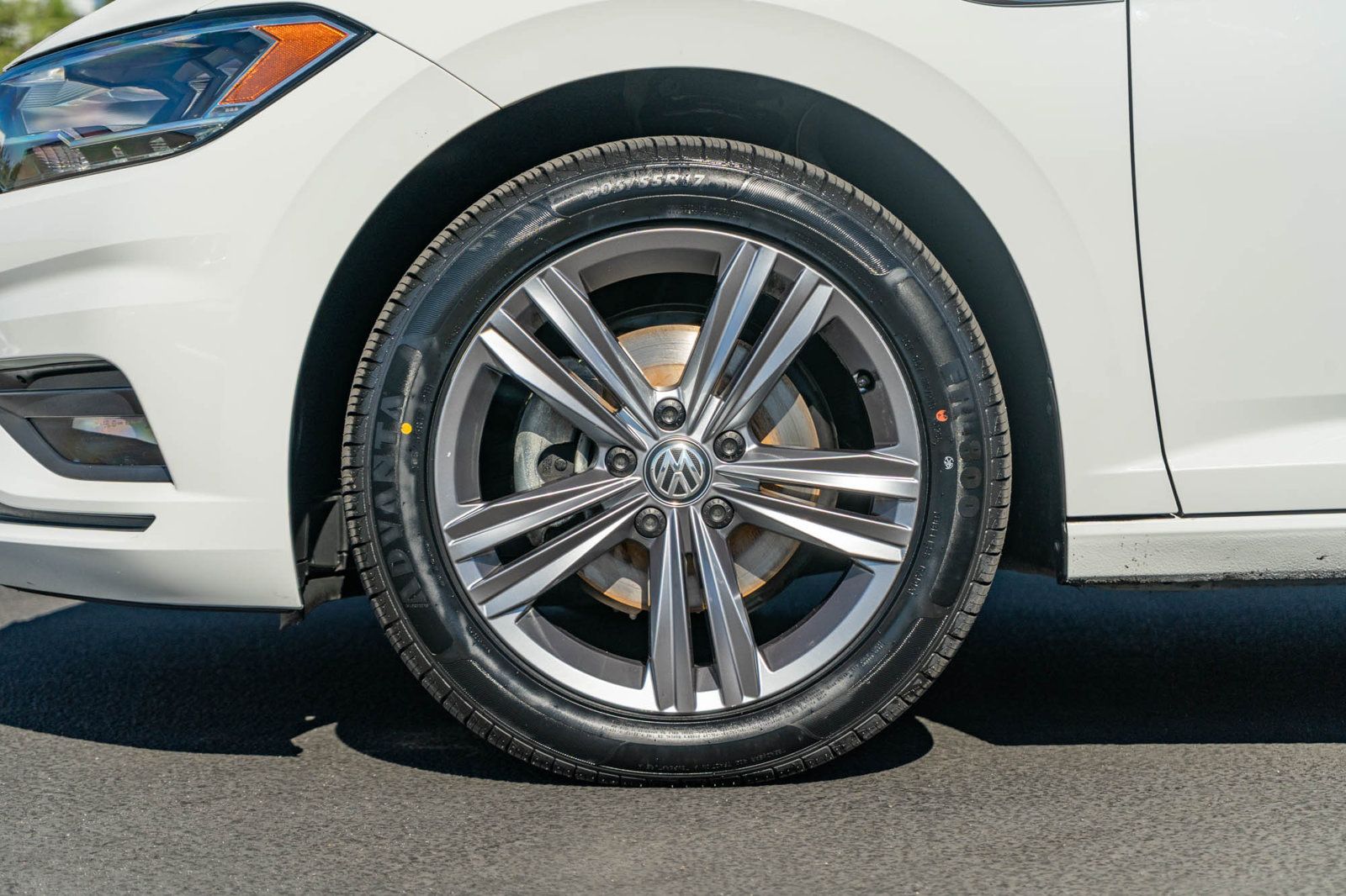 Used 2019 Volkswagen Jetta R-Line FWD image 6