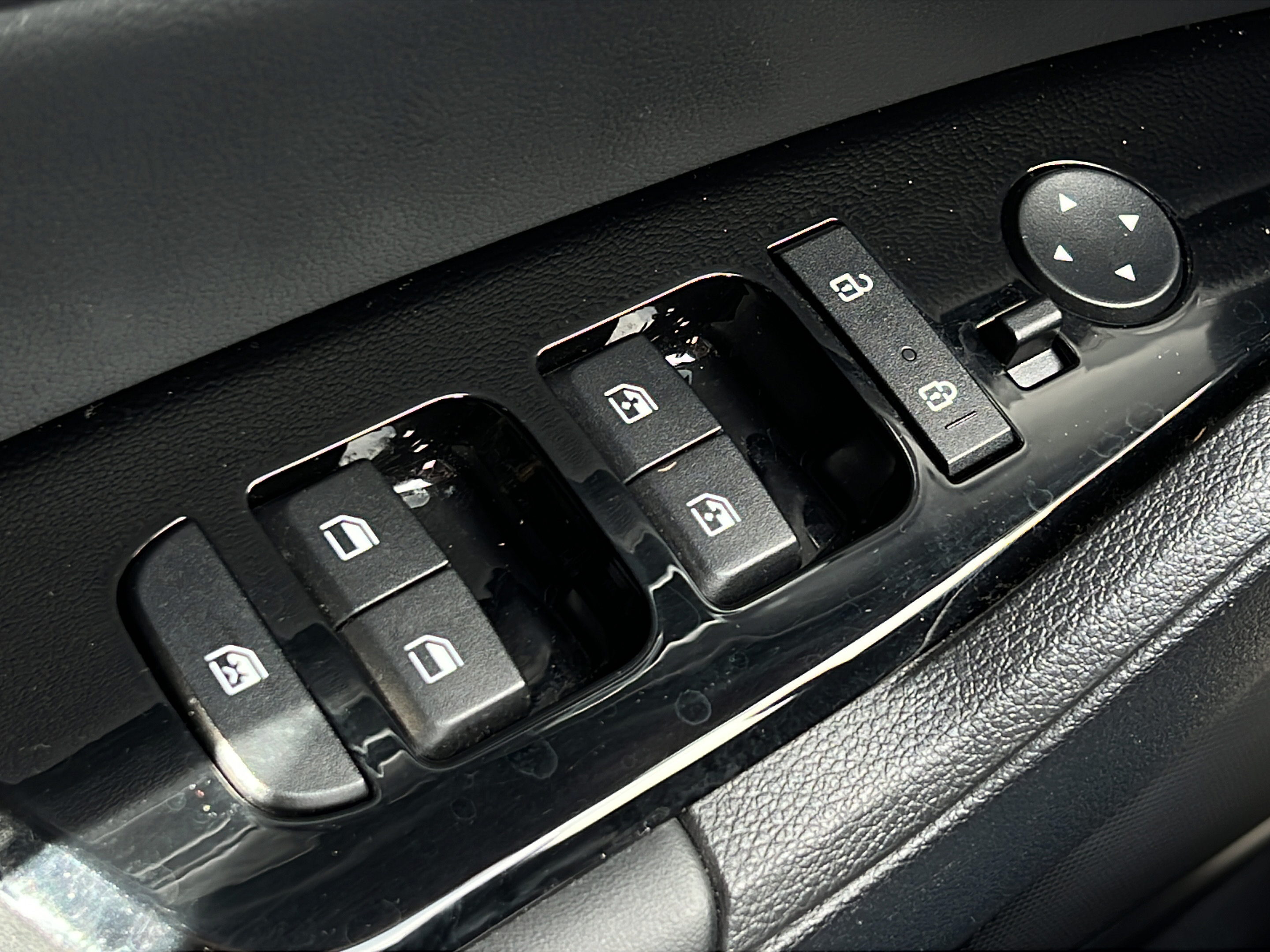 Certified 2024 Kia Sportage EX FWD image 18