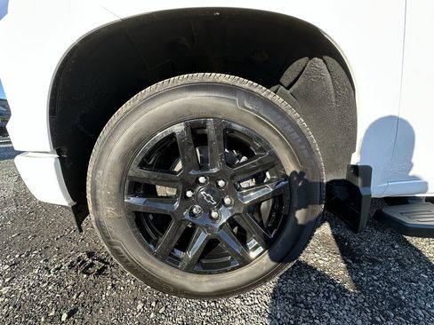 Used 2023 Chevrolet Silverado 1500 RST w/ LPO, Dark Essentials Package image 12