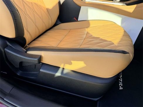 Used 2024 Nissan Sentra SV w/ SV Premium Package image 11