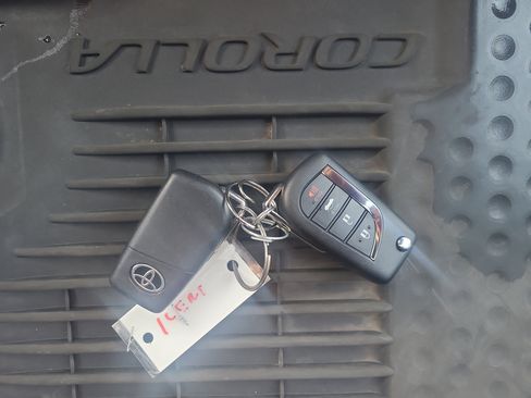 Certified 2022 Toyota Corolla SE image 30