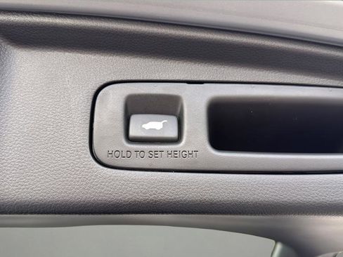 Used 2025 Honda CR-V EX-L image 19