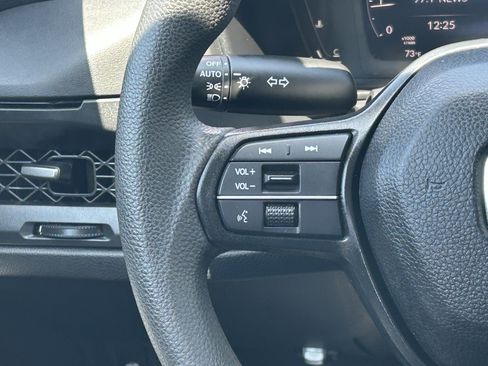 Certified 2024 Honda Accord EX image 20