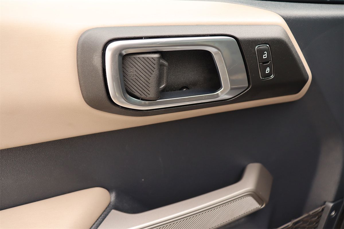 Used 2023 Ford Bronco Wildtrak AWD/4WD image 24
