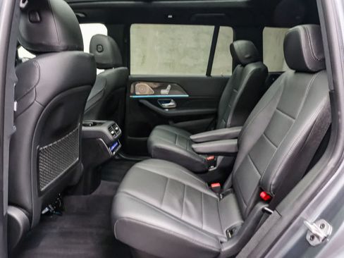 Certified 2023 Mercedes-Benz GLS 450 4MATIC image 22