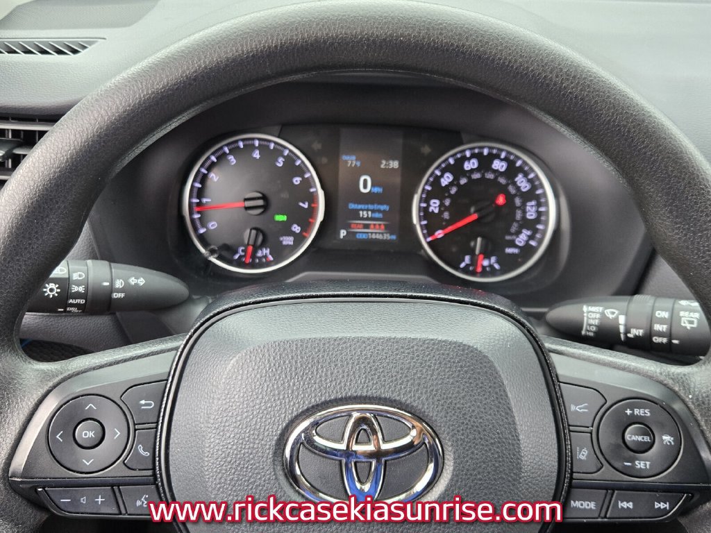 Used 2021 Toyota RAV4 XLE FWD image 26