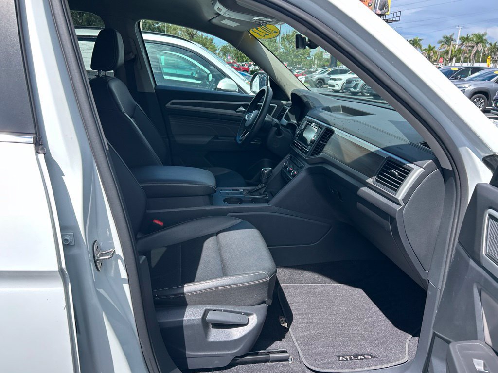 Used 2023 Volkswagen Atlas SE FWD image 38