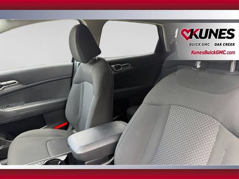 Used 2026 Kia Sportage LX FWD image 23
