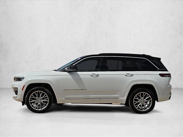 Used 2025 Jeep Grand Cherokee Summit AWD/4WD image 9