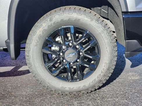 New 2026 Chevrolet Silverado 2500 Custom w/ Custom Value Package image 6