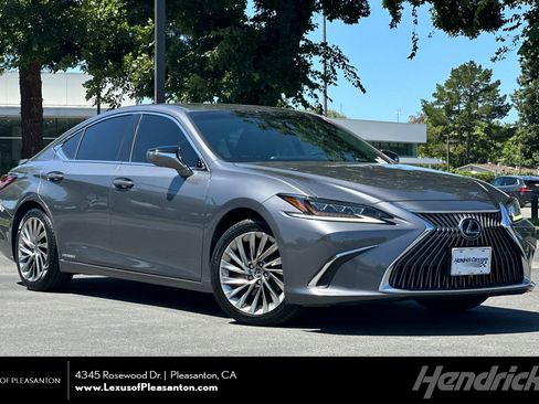 Used 2019 Lexus ES 300h FWD image 1