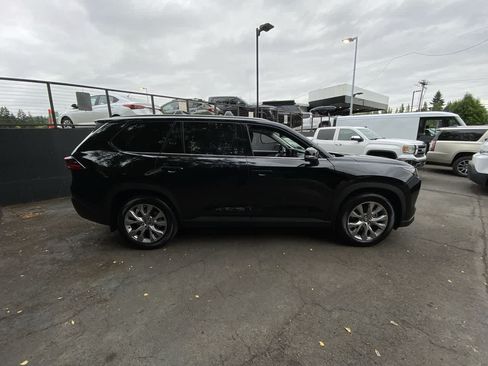 Used 2026 Toyota Grand Highlander AWD image 7