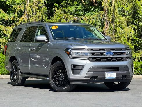 Used 2022 Ford Expedition XLT AWD/4WD image 40