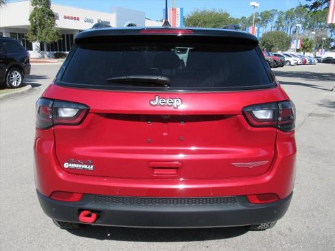 Certified 2025 Jeep Compass Trailhawk w/ Trailhawk Elite Group image 6
