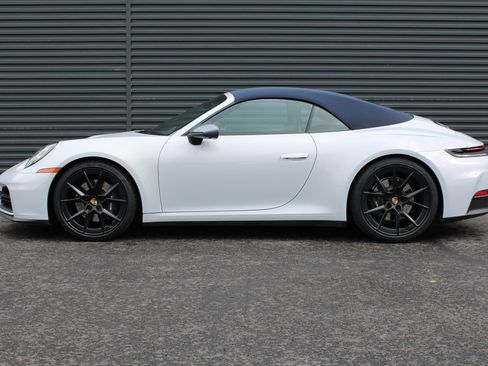 Certified 2025 Porsche 911 Carrera T image 2